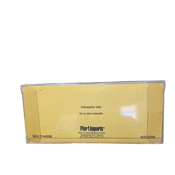 Pier 1 White Salt & Pepper Shakers NWT - Picture 2 of 2